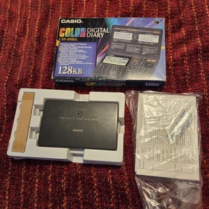 Casio Color Digital Diary CSF-4950A 120KB mit Box Handbuch Vintage - Bild 1 von 7