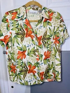 Camisa tropical hawaiana pequeña Casey & Max floral con botones para mujer - Imagen 1 de 8