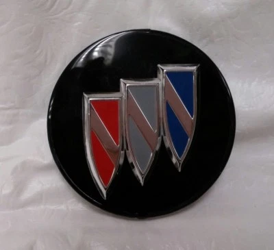 NEW GENUINE GM NOS OEM Buick Electra Park Avenue Grille Emblem 85 86 87 88 89 90 - Image 1 of 2