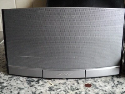 Bose SoundDock Series Digital Music System + REMOTE & Original Case PLEASE READ - Image 1 of 4