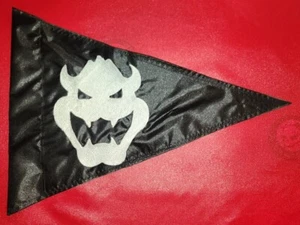 10"X13.5" Bowser Triángulo Negro Bandera de Seguridad UTV ATV JEEP BOAT Bicicleta Kayak - Imagen 1 de 2