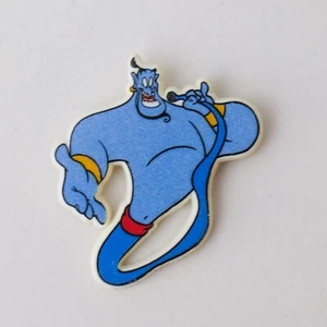 Insignia prendedor Disney ALADDIN GENIE - plástico vintage años 90 - Imagen 1 de 2