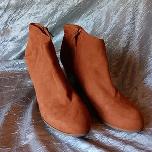 Old Navy Damenstiefel 9 Stiefeletten Blockabsatz bequem braun Wildleder seitlicher Reißverschluss - Bild 1 von 8