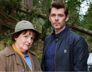 BRENDA BLETHYN - KENNY DOUGHTY - VERA - 10" x 8" Colour Photograph - Imagen 1 de 1