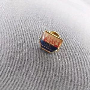 USA Olympics 1984 Screwback Lapel Hat Jacket Pin - Picture 1 of 2