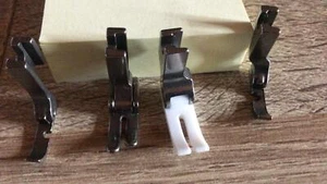 (4,75 € / Stück)  4 Unterschiedliche Industrienähmaschinen Füße         (4 M Fü) - Picture 1 of 1