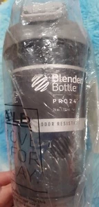 Blender Bottle Pro 24 Odor Resistant 24 oz FC Black Color New - Picture 1 of 3