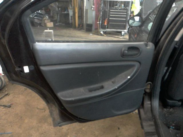 04 05 道奇 STRATUS 后门装饰面板左 LH — 第 1/1 张图片