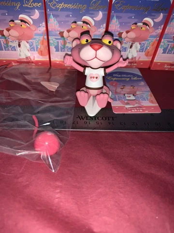 NeW Pop Mart PINK PANTHER Expressing LOVE * SPRING BREEZE * Designer Vinyl RaRe Cover