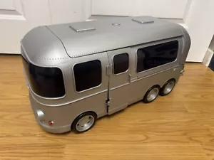 Bratz Tour Bus Really Rock Silver Bus 26" Girlz Rock Muñeca Accesorio - Imagen 1 de 13