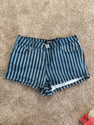 Forever 21女式蓝色和黑色条纹弹力短裤  — 第 1/4 张图片