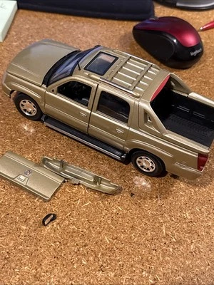 Escalade Ext 2002 escala 1:27 gris plata Anson Foto 1 de 4