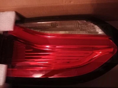 Luz trasera interior derecha DEPO Aftermarkt Chrysler Pacifica 2017-2019 CH2803111C NUEVA EN CAJA Foto 1 de 4