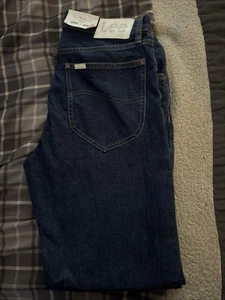 Lee H&M Men Relaxed-Fit Straight-Leg Jeans Medium Wash Denim 33 x 32 - Picture 1 of 2
