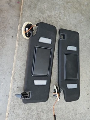 BAD GLASS 2017-2024 Chevrolet Camaro SS Coupe OEM Illuminated Sun Visors Black - Image 1 of 4