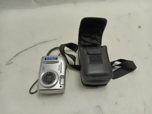 Olympus FE-100 Digital Camera 4.0MP 2.8x Zoom Silver Tested + Case - Picture 1 of 9