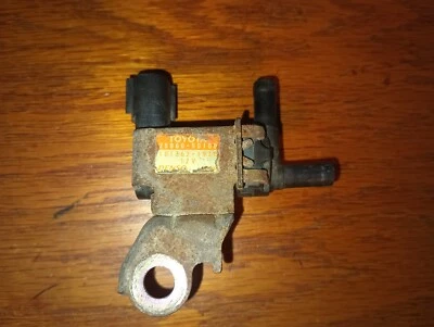 OEM GENUINO LEXUS TOYOTA OEM VÁLVULA DE CONMUTACIÓN DE VACÍO 25860-50100 GS300 LS430 SC Foto 1 de 4