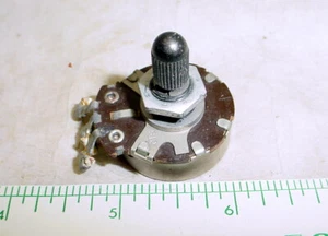 Vintage CTS 500K Ohm Potentiometer mit gerändeltem geripptem Regler - Bild 1 von 7