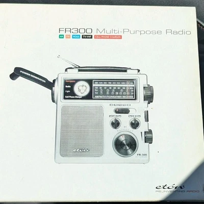 Radio de emergencia multiusos AM/FM/TV-VHF manivela ETON LL BEAN FR-300  Foto 1 de 4