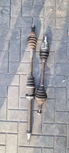 Fiesta Mk7 2008-2012 Pair Of Driveshafts (nearly new) - Picture 1 of 6
