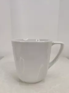 Tazza da caffè o tè in porcellana bianca Sur La Table - Foto 1 di 6