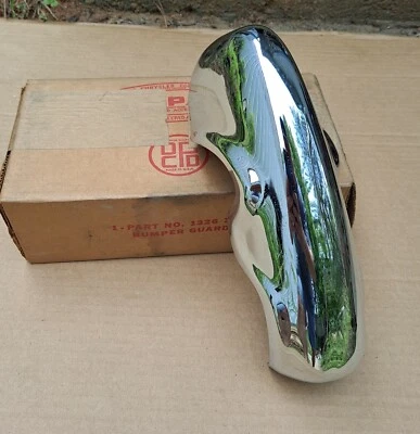 1951 1952 Chrysler Imperial NOS MoPar protetor de para-choque traseiro esquerdo - Imagem 1 de 4