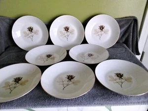 Zuppiera grande vintage Rosenthal Shadow Rose 8 3/4" - Foto 1 di 4