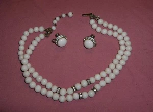 Vintage Costume Jewelry Milk White With Rhinestones Necklace & Clip Earrings - Picture 1 of 1