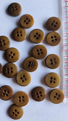 TAN  NATURAL COROZO BUTTONS 20 x 20L( 12Mm)  - Image 1 of 2
