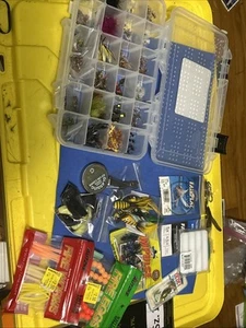 Huge Fly fishing Lot Over 330 Flies, Pflueger 1195 Reel, Leader , Tools, More! - Picture 1 of 19