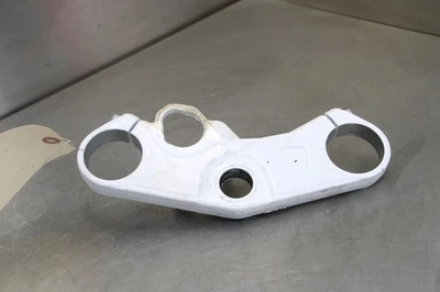 06-07 SUZUKI GSXR600 GSXR 600 FORKS UPPER TRIPLE TREE CLAMP 51311-01H00 - Image 1 of 4