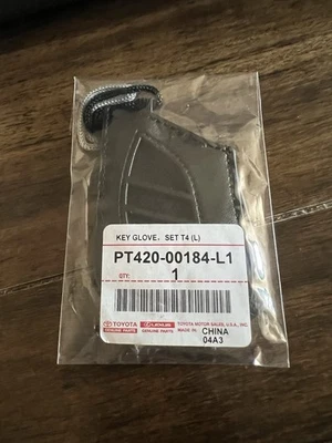 Genuine Lexus Smart Key Fob Remote Cover Leather Gloves PT420-00184-L1 - Image 1 of 2