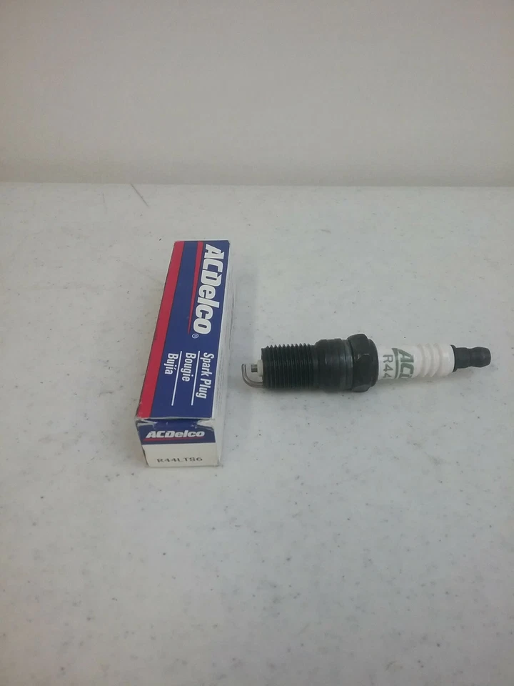 R44LTS6 德科火花塞数量 1 件  — 第 1/1 张图片