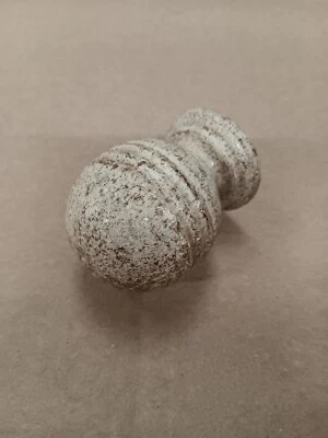 Antigua colmena convertida en perno de madera haya Foto 1 de 4