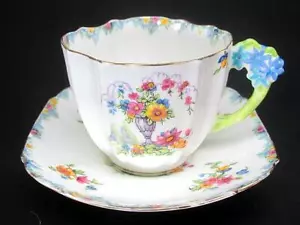 Royal Paragon Tea Teacup Cup & Saucer c1930's Flower Handle Haddon Hall a/f - Picture 1 of 3
