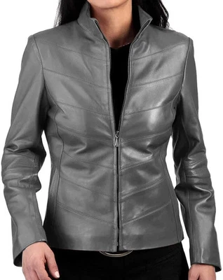 Chaqueta para mujer hecha a mano de cuero de cordero elegante informal de motociclista suave gris causal Foto 1 de 4