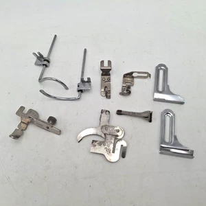 Lotto misto accessori e accessori per macchina da cucire vintage Greist 9 pezzi - Foto 1 di 9