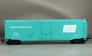Bachmann - Penn Central - 50' Plug Door Box Car + Wgt # 160502 - Picture 1 of 6
