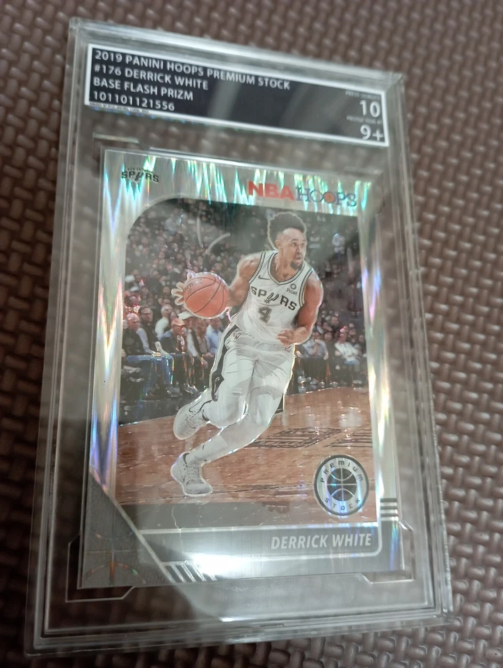 Derrick White 2019 Panini Hoops Premium Stock Base Flash Prizm card (BYCC-10) - Image 1 of 4