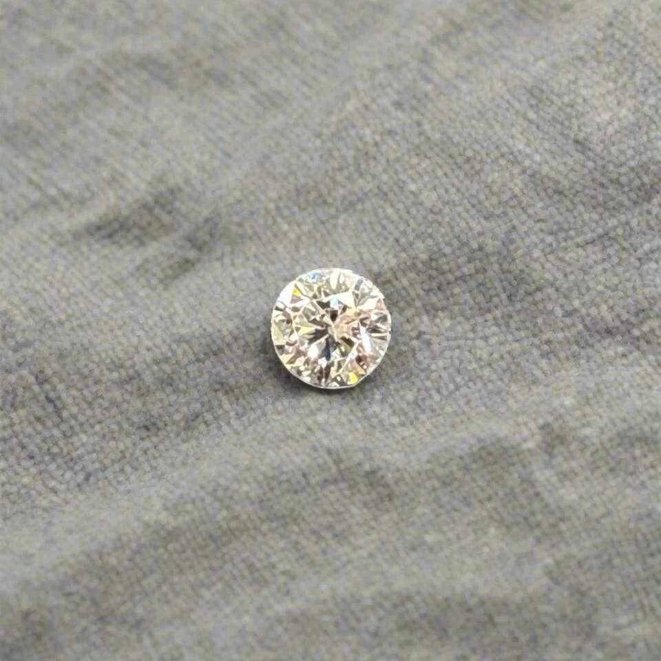 Loose Lab Grown Diamonds 5 mm Round Cut D-F color VS clarity Diamond... - Image 1 of 2