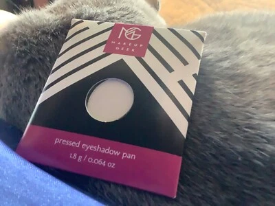 Макияж Geek тени матовый белый лежит прессованный одиночный Бесплатная доставка - Изображение 1 из 2