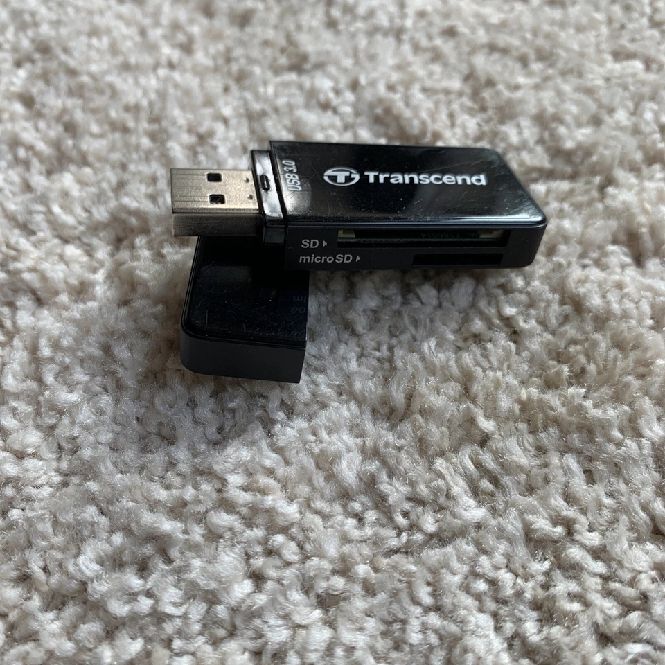 Black Transcend High-Speed RDF5 USB3.0 SDHC/SDXC/microSDHC/microSDXC Card Reader - Image 1 of 4