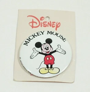 Vintage Walt Disney World Button 1986 Mickey Mouse Happy Hands On Original Card - Picture 1 of 8