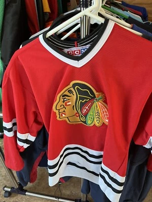 Camiseta deportiva roja de los Chicago Blackhawks Throwback CCM juvenil GRANDE Foto 1 de 4