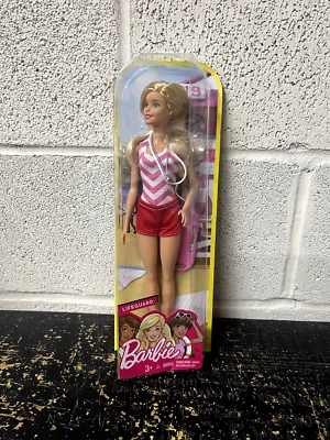 Barbie CARRERAS PUEDO SER SALVAVIDAS Muñeca FKF83 Playa Natación NUEVO PAQUETE DAÑADO Foto 1 de 3