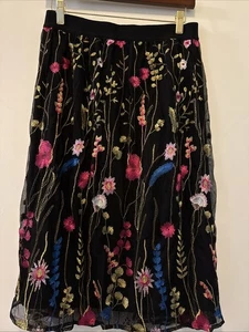 Falda Susan Graver Talla 2X Bordada Rosa Multi Floral Midi Hada Caprichosa - Imagen 1 de 5