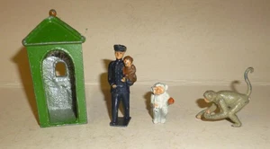 TAYLOR & BARRETT LEAD PAYBOX, ZOO KEEPER WITH BABY MONKEY & TWO OTHER MONKEYS - Picture 1 of 4