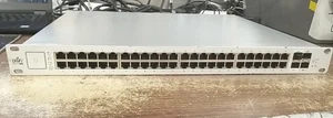 Ubiquiti Networks UniFi US-48-750W 48 Port PoE Gigabit Ethernet Switch. *READ⬇️* - Afbeelding 1 van 20