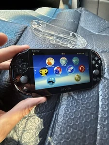 Sony Playstation Vita PS Vita PCH-2001 Console Portatile OTTIME CONDIZIONI! - Foto 1 di 24