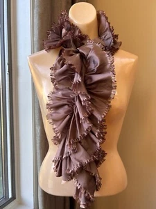 Damen Lafayette Accessoires Kakao Satin wie geraffte Selvage Enden Mode Schal - Bild 1 von 3